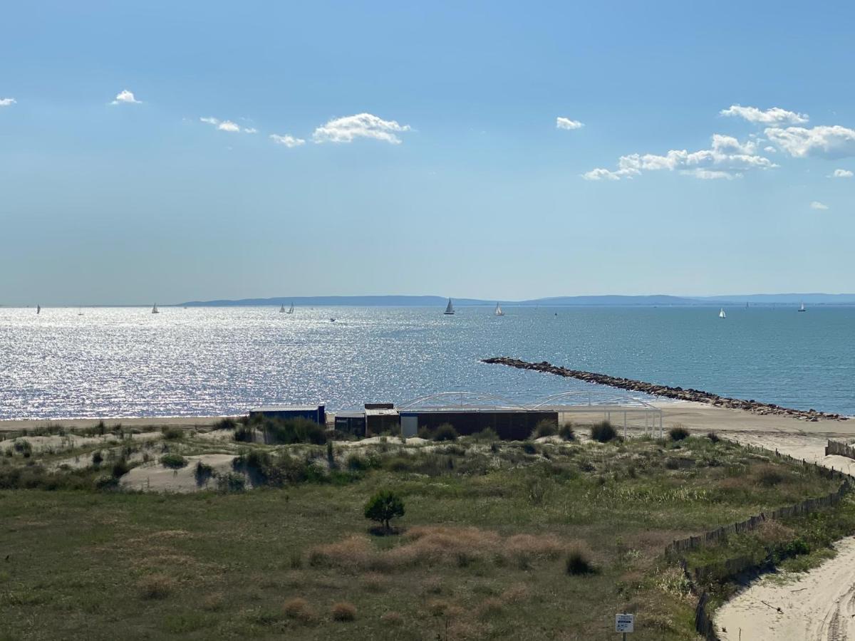 Studio Front De Mer Avec Vue Mer Panoramique ! Льо Гро-дю-Роа Екстериор снимка