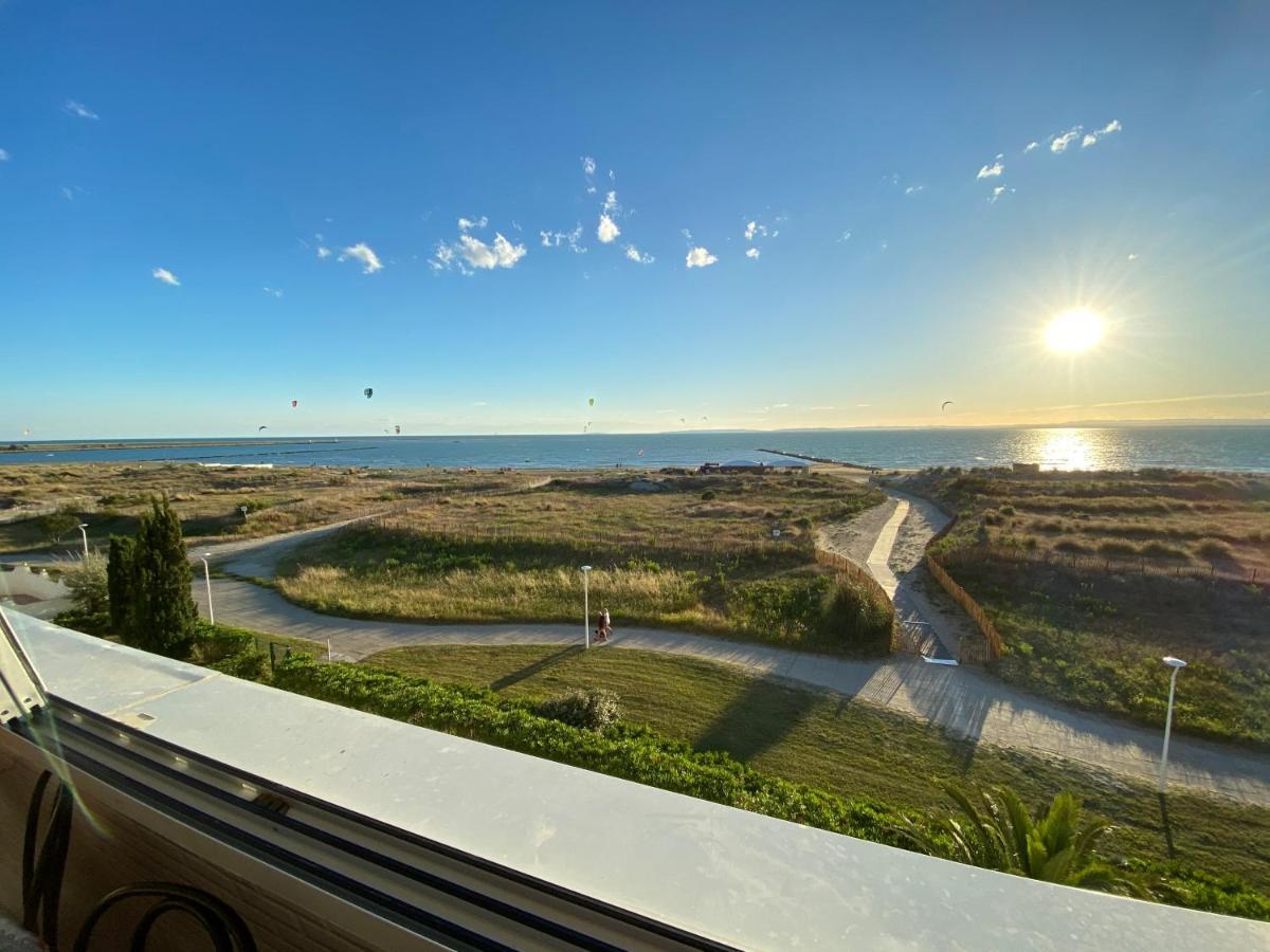 Studio Front De Mer Avec Vue Mer Panoramique ! Льо Гро-дю-Роа Екстериор снимка